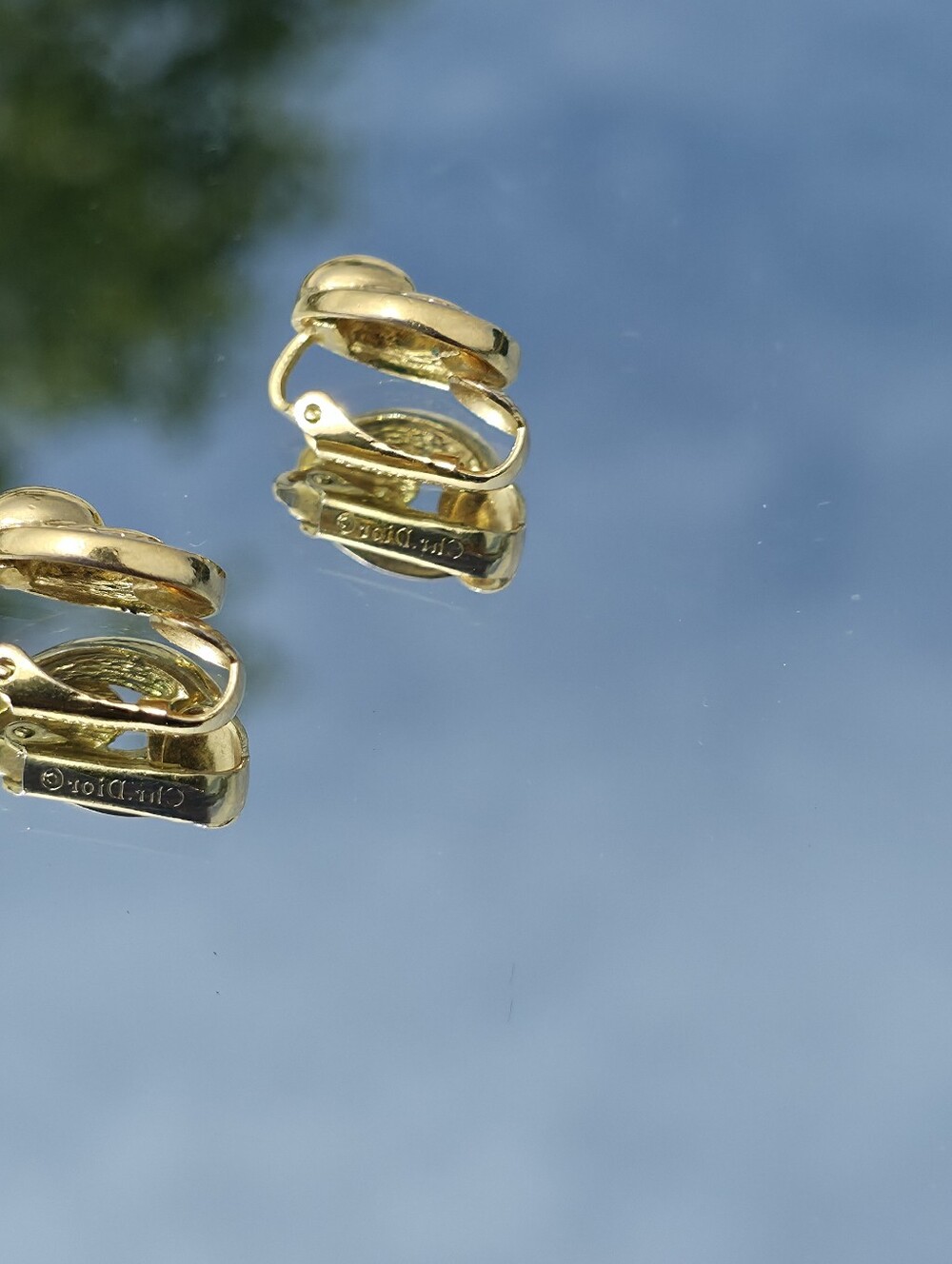 Authentic Vintage Christian Dior Gold Tone Rhinestone Clip-On Earrings - Picture 9 of 14